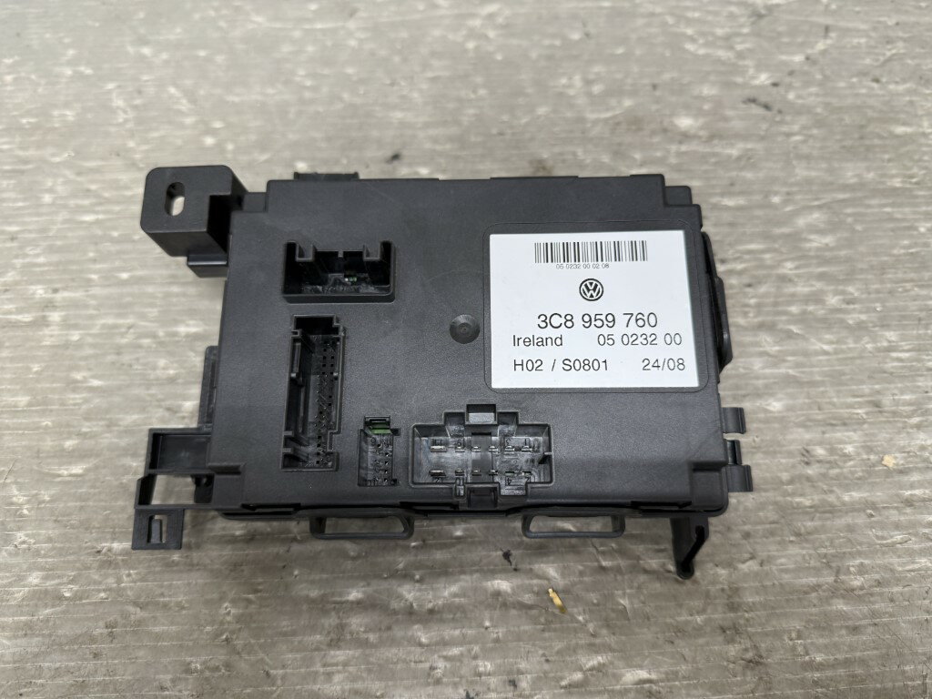 VW パサート V6 4WD 右H(3CAXZF 3C) 純正 破損無 動作保証 右前 パワーシートコンピューター 右フロン..