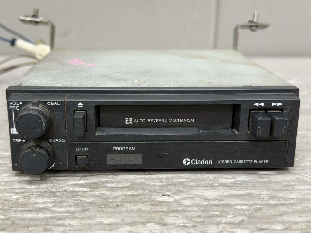 スズキ エブリィ PL 5MT(DA71V EPLF-3) 純正 clarion クラリオン カセットデッキ オーディオデッキ p06..