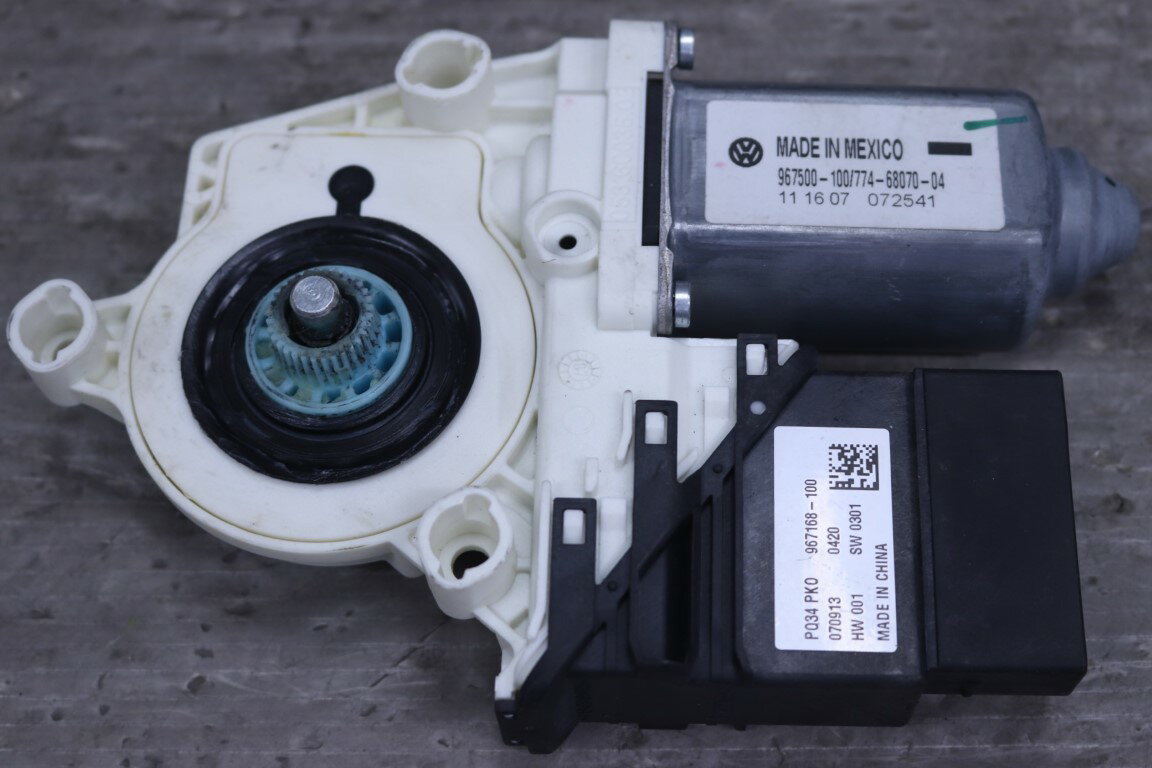 乐天商城 - VW ニュービートル 2.0 右H 後期(9CAZJ 9C) 純正 破損無 右 パワーウィンドウレギュレーターモーター 1C1 959 801 D p060738 中古20260207