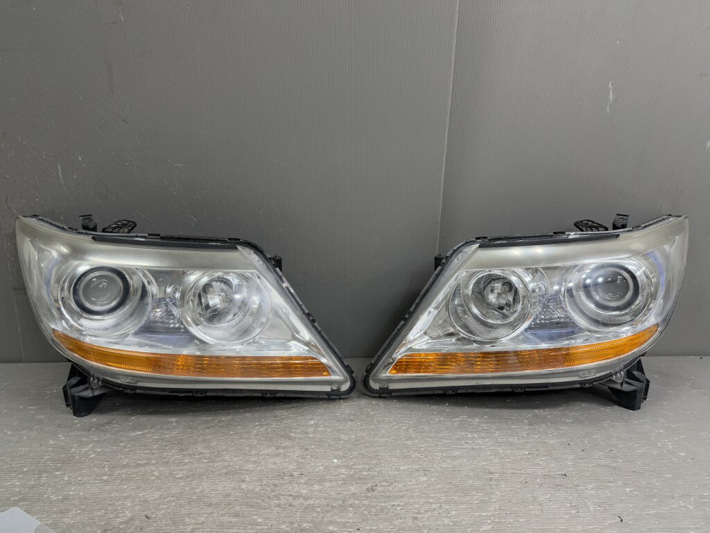 エリシオン プレステージ SG 前期(RR5) 純正 スタンレー 破損無 動作保証 ヘッドライト HID バラスト レベ付 キセノン 左右セット ヘッドランプ P7040 p052730 中古20250212
