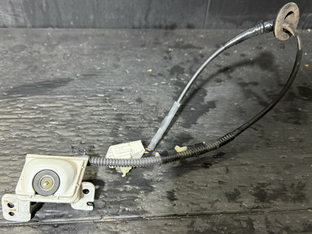 エリシオン VG 前期(RR3) 純正 破損無 動作保証 バックカメラ リアカメラ p060840 中古20260214