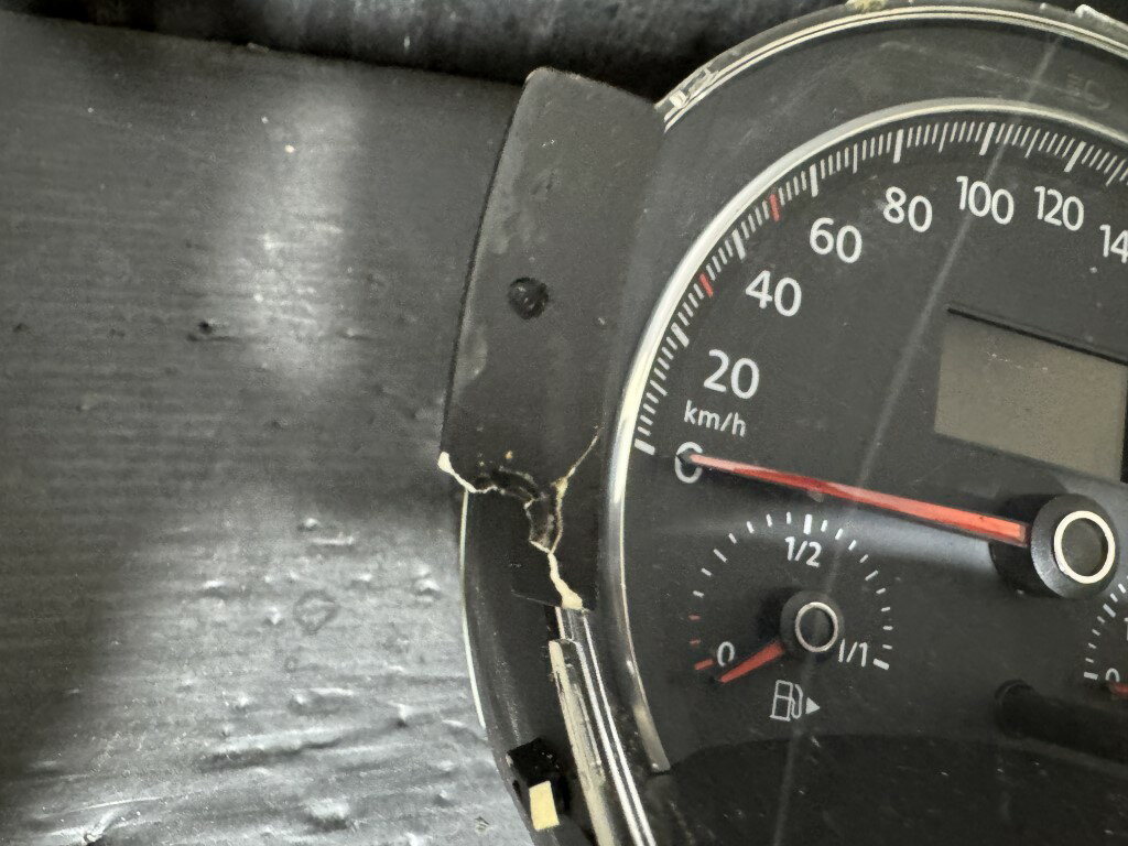 VW ニュービートル 2.0 後期(9C) 純正 マグネッティ マレリ Magneti Marelli スピードメーター メーター 速度計 計器 1C0 920 400 H p060842 中古20260214