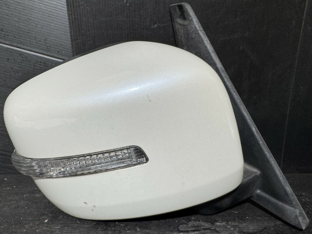 スズキ パレット SW TS ターボ 4WD 3型(MK21S ZSTQ-M3) 純正 破損無 動作保証 右ドアミラー ウィンカー 電格 7P 7ピン Z7T サイドミラー 右ミラー 84701-82K51 p060852 中古20260218