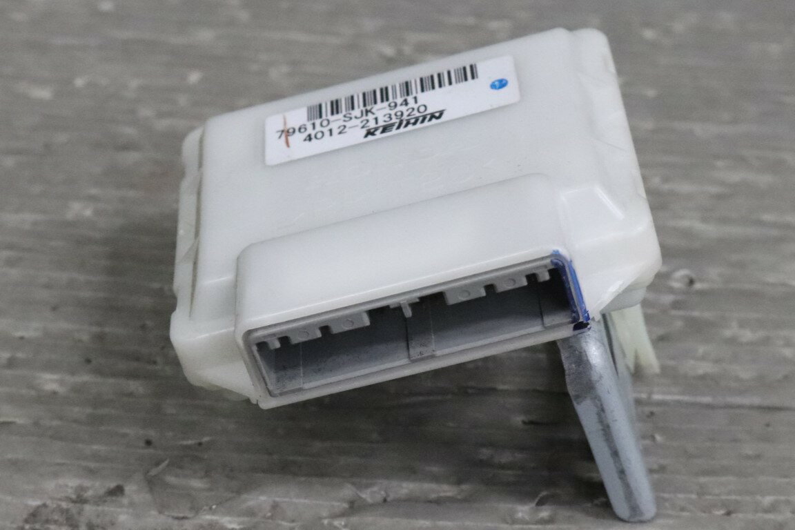 エリシオン VX 前期(RR3) 純正 KEIHIN エアコンコンピューター 79610-SJK-941 4012-213920 p052845 中古20250219
