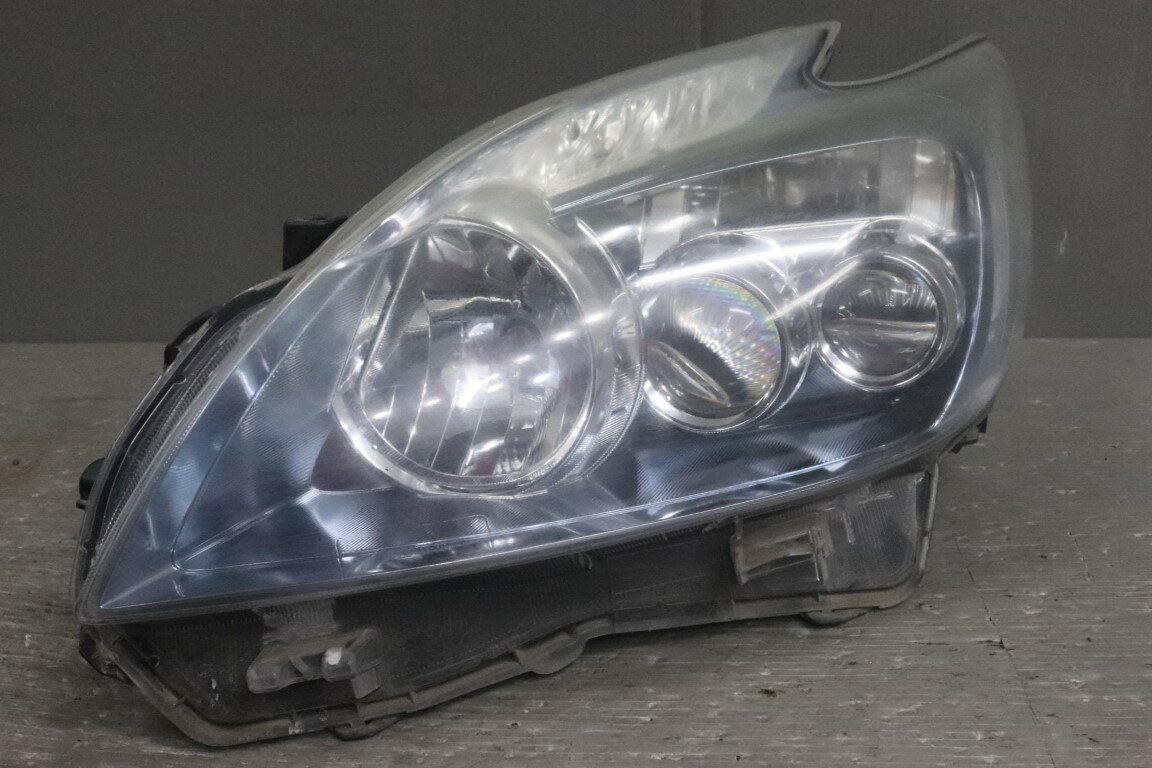 30 プリウス S 前期 ( ZVW30 ) 純正 左 LEDヘッドライト 47-30 ヘッドランプ p052958