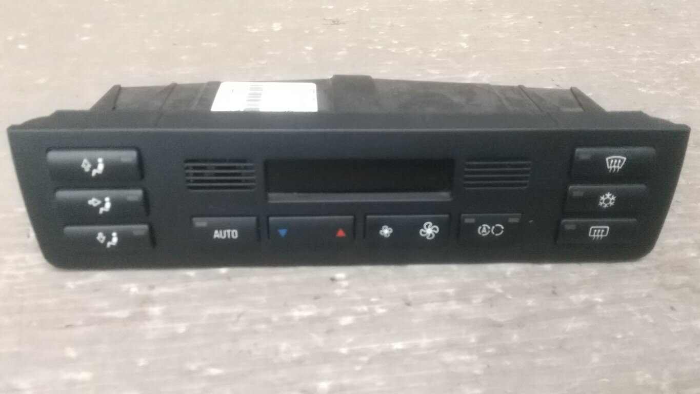 BMW 323i 3シリーズ セダン 右H(E46) 純正 破損無 エアコンスイッチパネル A/Cスイッチ 64.11690244 p053027 中古20250228