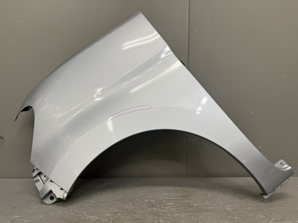 ダイハツ タント G SA 前期(LA600S) 純正 左 フロントフェンダー フェンダー S28 ブライトシルバーメタリック p061080 中古20260302