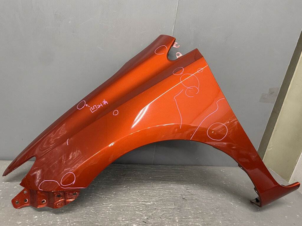 オーリス RS Sパッケージ 前期(ZRE186) 純正 破損無 左 フロントフェンダー 4R8 p053495 中古20250319
