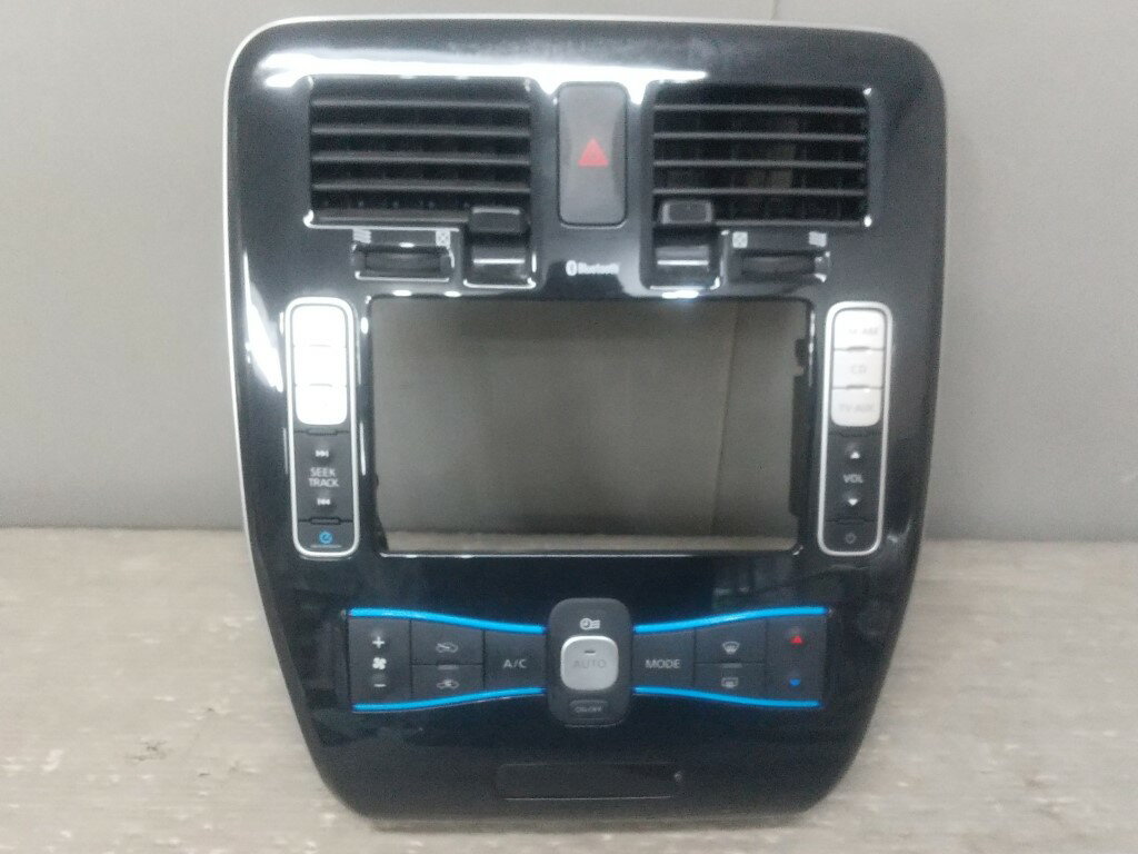 乐天商城 - 日産 リーフ X 前期(ZE0) 純正 破損無 動作保証 ナビパネル エアコン吹出口 スイッチ p053556 中古20250319