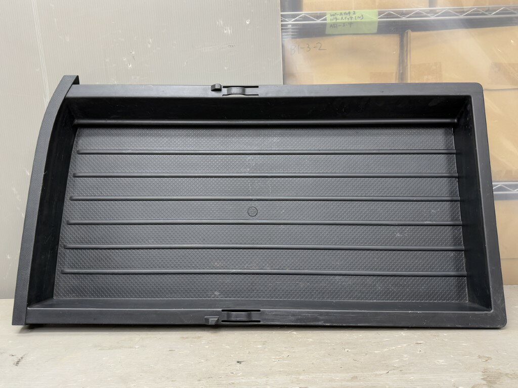 日産 エクストレイル(T31 NT31) 純正 左 ラゲッジトレー トレイ ラゲッジボックス H4906-JG000/H4906-JH100 p053772 中古20250403