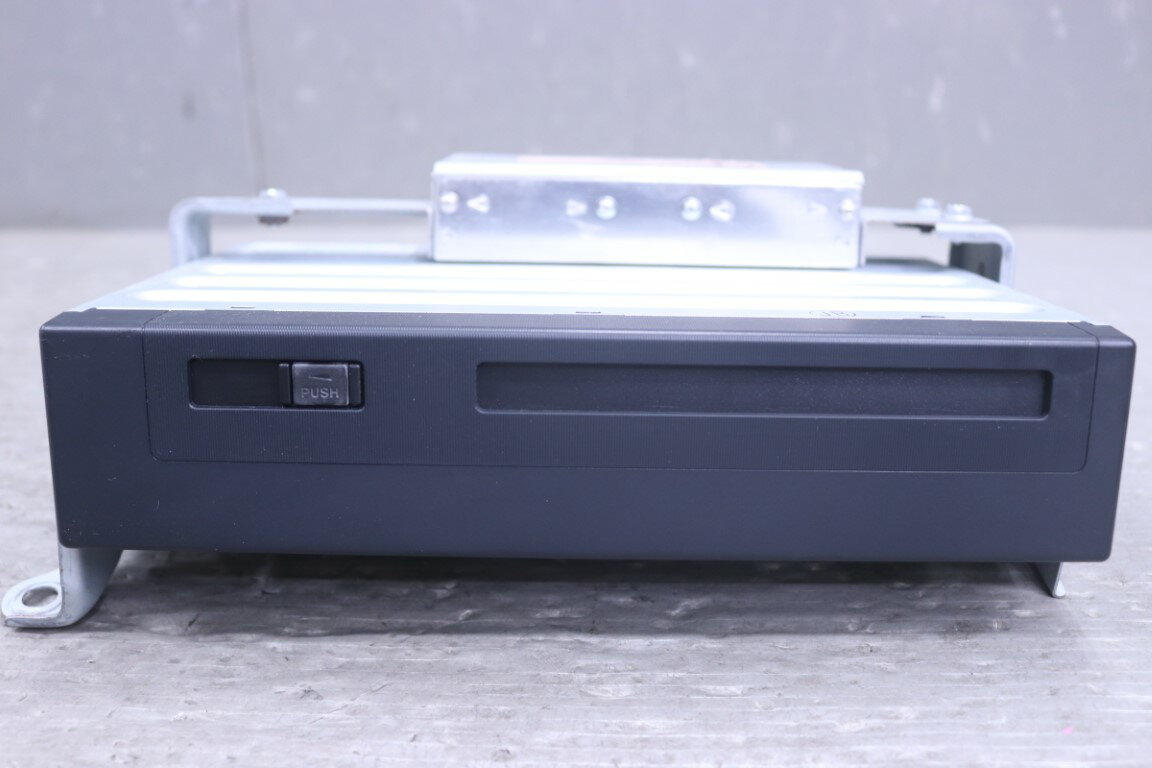 レクサス SC430 後期(UZZ40 UZZ40-DKTQK) 純正 パイオニア アイシン DVDナビ 地図2019年 カーナビ ナビユニット ナビコンピューター 86841-24030 p061116 中古20260305