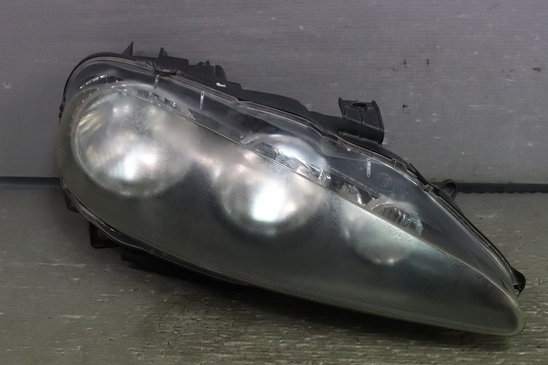 乐天商城 - アルファロメオ 147(937AB) 純正 Valeo VaLeo 右 ヘッドランプ ヘッドライト ハロゲン A385 89101231 p045454 中古20240413