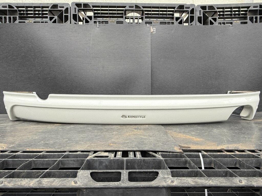 Rear Spoiler - トヨタ マークX ジオ 240F 前期(ANA10) 純正OP KENSTYLE ケンスタイル リアアンダースポイラー リアスポイラー 070 ホワイトパールクリスタルシャイン p061228 中古20260309