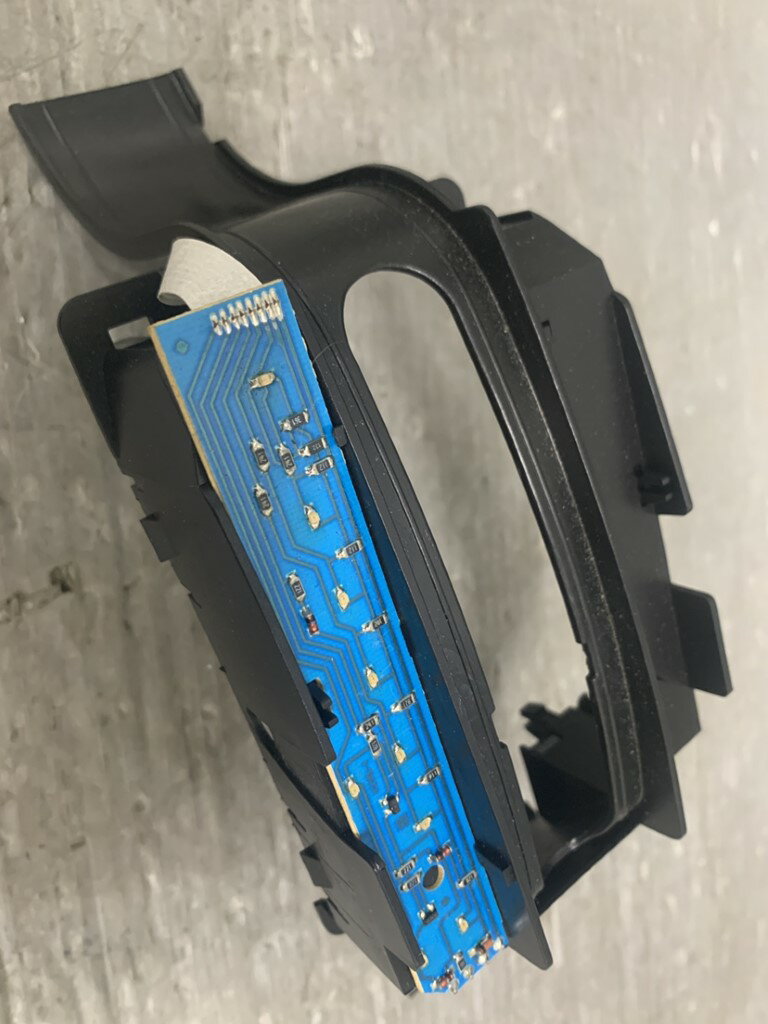 Rakuten - VW ニュービートル 2.0 後期(9C) 純正 破損無 動作保証 シフト インジケーター 1C2 713 241 p061326 中古20260314