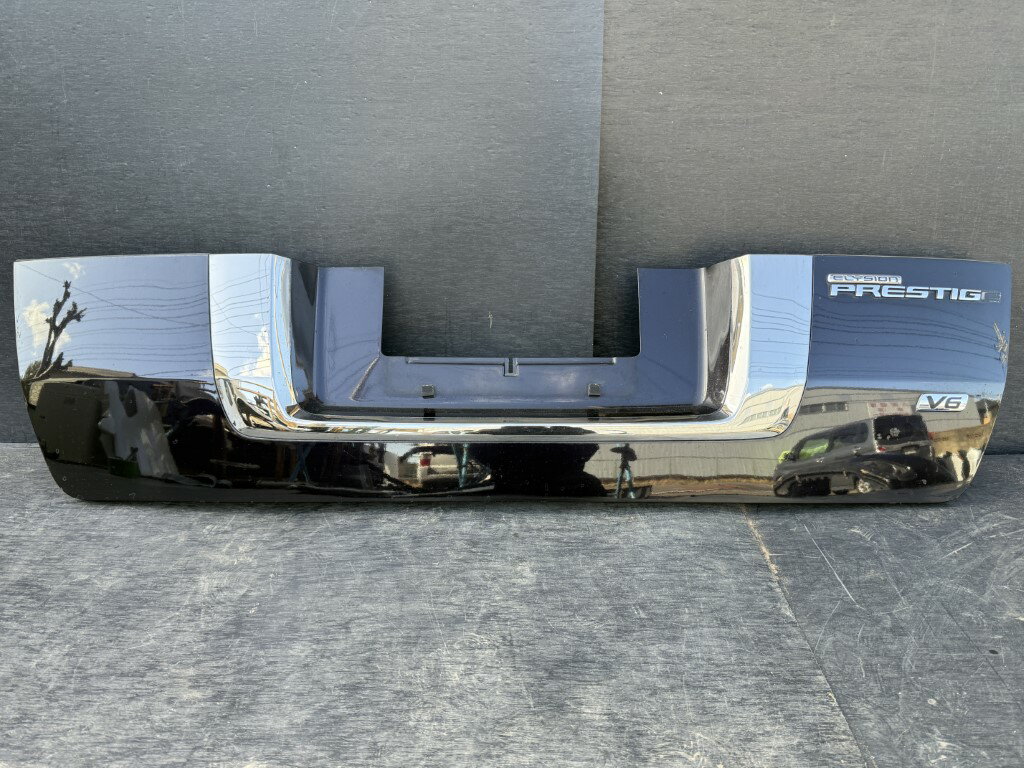 ホンダ エリシオン プレステージ SG (RR5) 純正 リアガーニッシュ プレミアムブラキッシュパール 74891-SYK-00 p061421 中古20260318