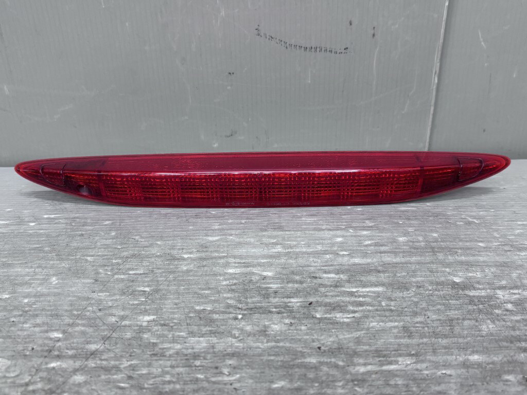 ストリーム RSZ 前期(RN8) 純正 スタンレー 破損無 動作保証 ハイマウントストップランプ ブレーキライト LED全点灯OK P6589 p061573 中古20260326