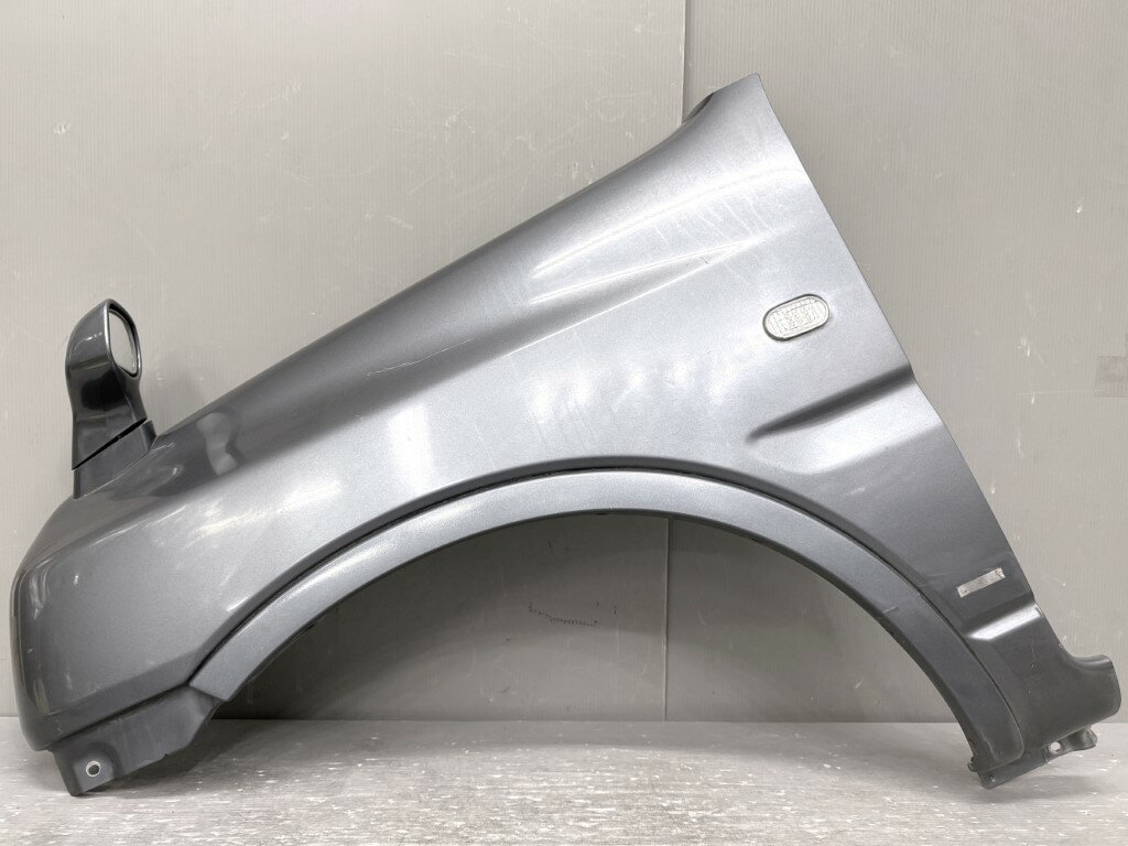 Rakuten - スズキ ジムニー 4型 AT FIS フリースタイル ワールドカップリミテッド (JB23W JXGR-SED4) 純正 右前 フェンダーパネル ZY4 アズールグレーパールメタリック 右フロント p061604 中古20260330