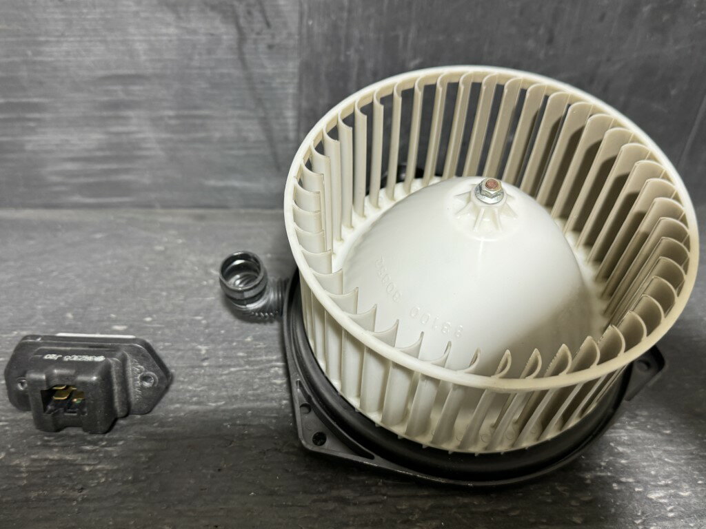 エディックス 20X(BE3) 純正 破損無 動作保証 ブロアファンモーター レジスター p061638 中古20260330