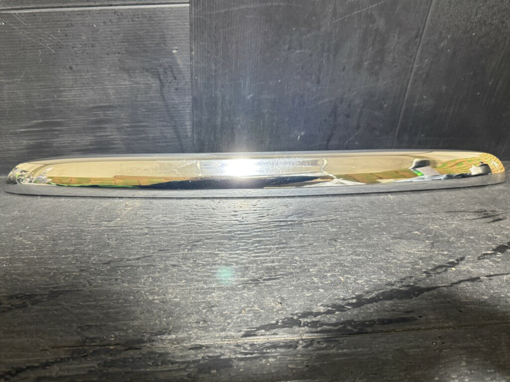 ミニ クーパー LCI 右H 後期(R56 SU16) 純正 破損無 動作保証 リアガーニッシュ メッキ 40501450 p061659 中古20260331