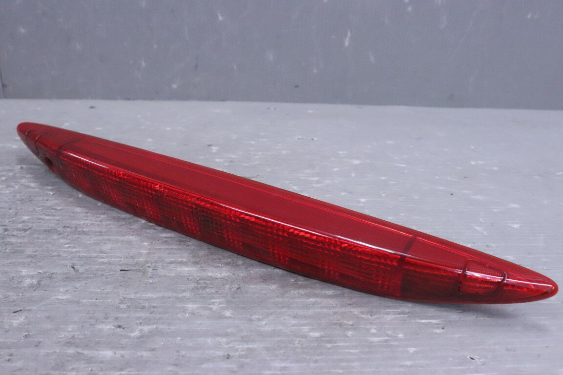 ストリーム RSZ 前期(RN8) 純正 スタンレー 破損無 動作保証 ハイマウントストップランプ ブレーキライト P6589 p061734 中古20260402