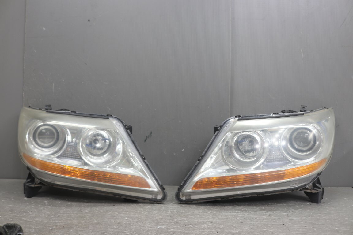 ホンダ エリシオン プレステージ SG 前期(RR5) 純正 スタンレー 破損無 動作保証 HID ヘッドライト バラスト レベ付 キセノン 左右セット ヘッドランプ P7040 HCHR-617 p054734 中古20250501