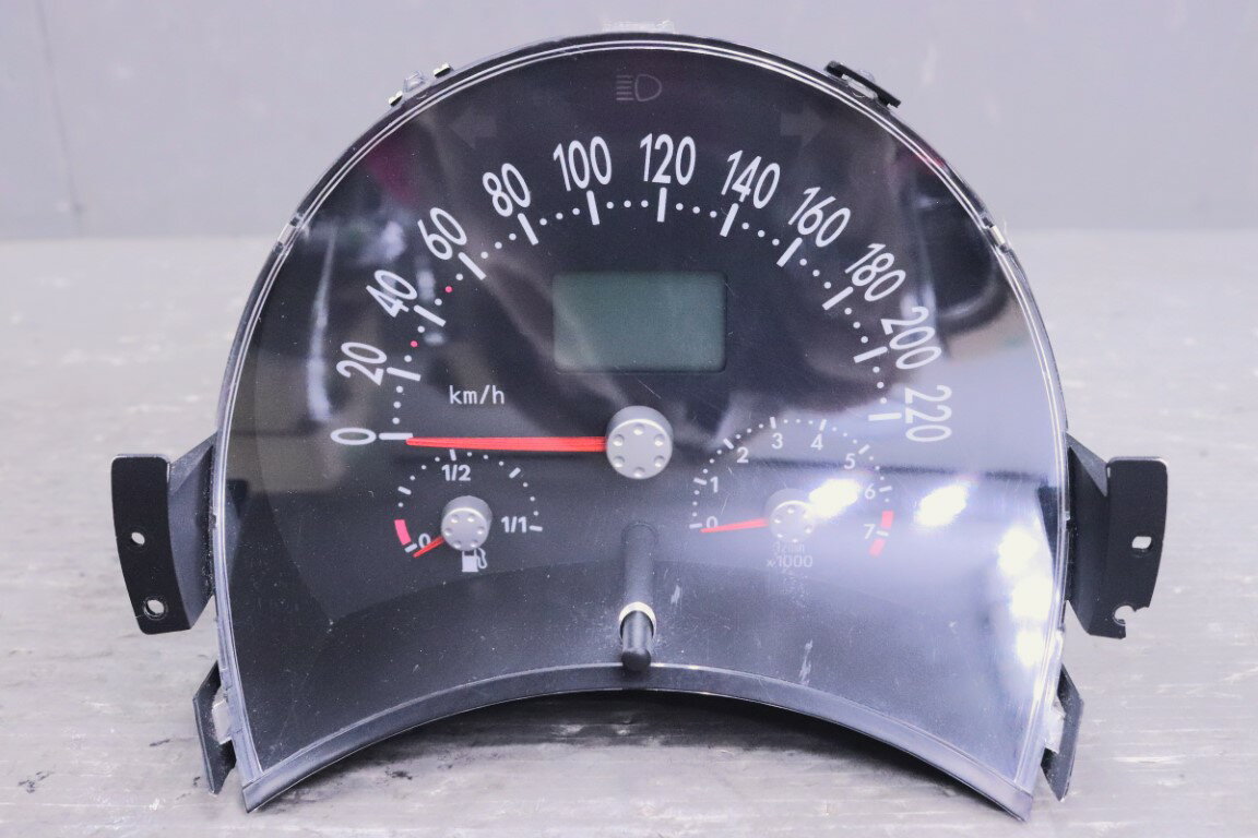 VW ニュービートル 前期(9CAZJ) 純正 動作保証 スピードメーター タコメーター 68206km メーター 1C0920820X p061805 中古20260403
