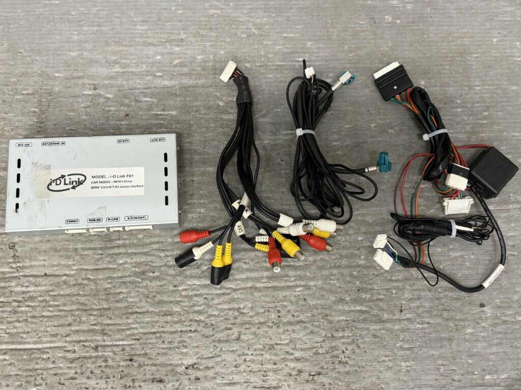 Rakuten - BMW 3シリーズ 320i LCI 右H 後期(E92 KD20) 社外 ビデオ インターフェース i-D Link F01 p061868 中古20260404