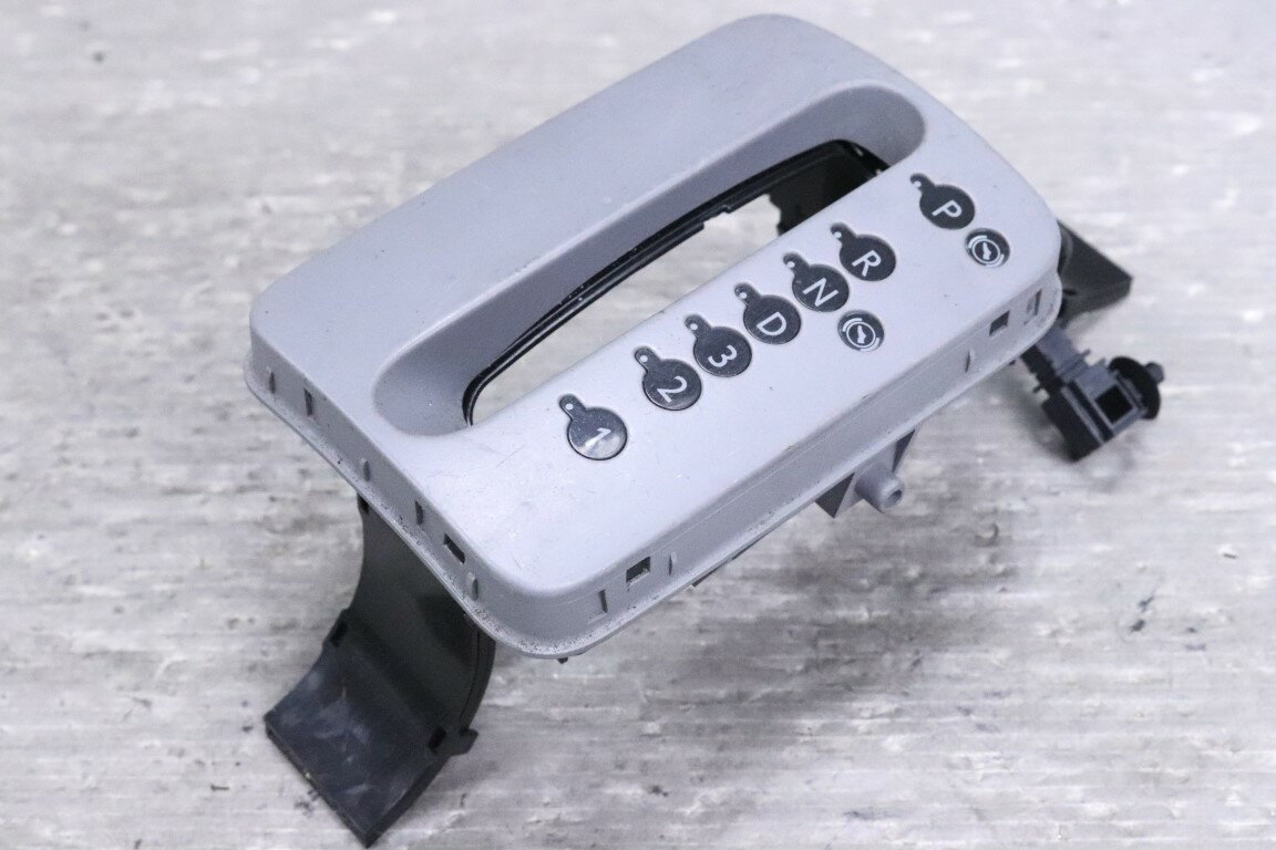 VW ニュービートル 前期(9CAZJ 9C) 純正 破損無 シフトパネル インジケーター付 1C2 713 241C p061882 中古20260410