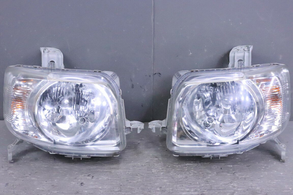 Rakuten - ホンダ N-BOX SSパッケージ 中期(JF1) 純正 スタンレー 破損無 動作保証 ヘッドライト HID バラスト レベ付 キセノン 左右セット ヘッドランプ W0340 p061905 中古20260408