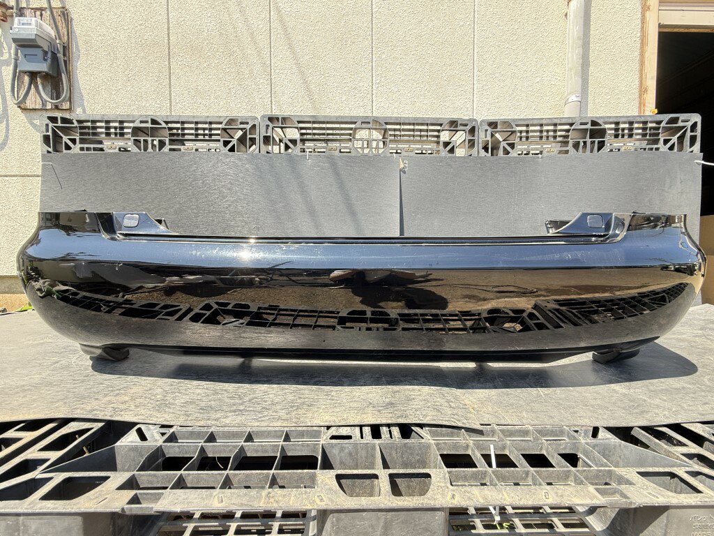 トヨタ 18 クラウン アスリート 後期(GRS184) 純正 リアバンパー Rバンパー 202 52159-30933 p061923 中古20260408