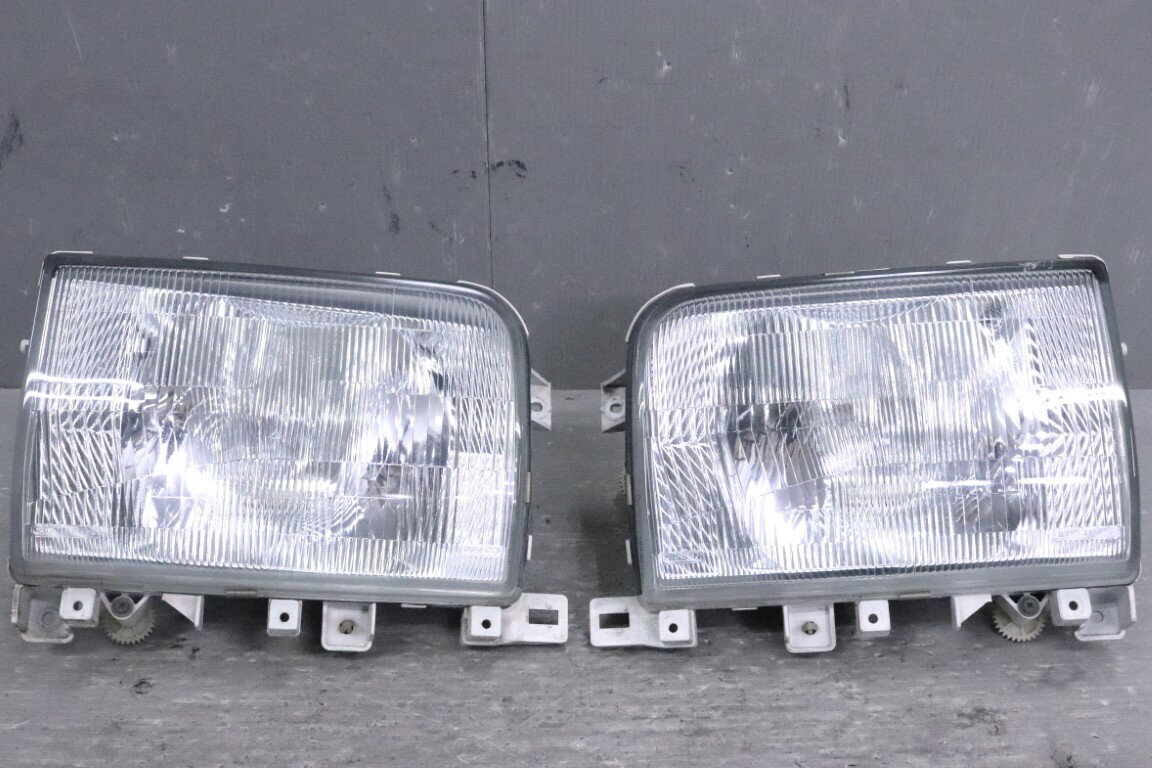 日産 アトラス MT 前期(K4F23) 純正 イチコー 破損無 動作保証 ヘッドライト ハロゲン 左右セット ヘッドランプ 1443 p061955 中古20260411