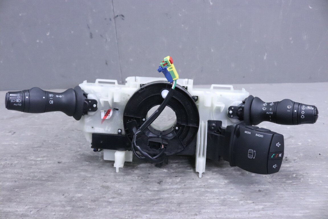 ルノー メガーヌ エステート GTライン(KZM4R) 純正 破損無 コンビネーションスイッチ ディマースイッチ ワイパースイッチ スパイラルケーブル付 p062007 中古20260413
