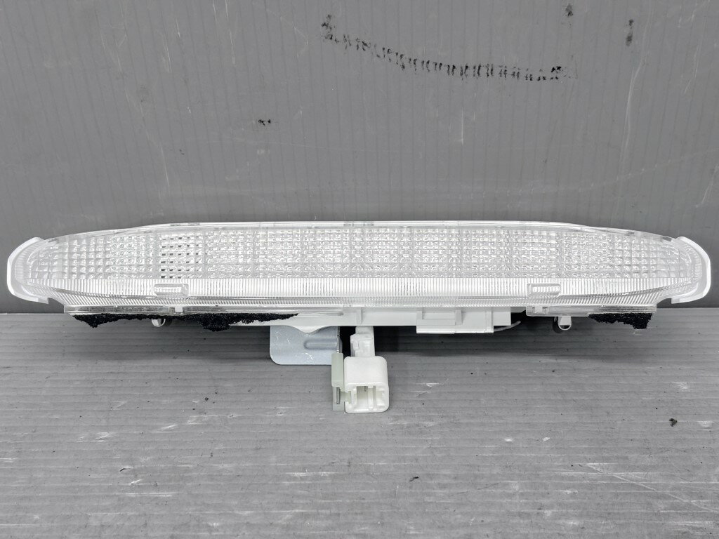 Rakuten - インスパイア(CP3) 純正 スタンレー 破損無 動作保証 ハイマウントストップランプ ブレーキライト LED全点灯OK P5749 p062012 中古20260413