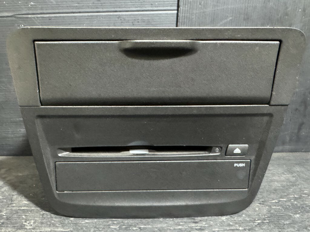 エリシオン G エアロ(RR1) 純正 破損無 動作保証 ナビユニット 地図2011年 39540-SJK-J020-M1 p061997 中古20260413