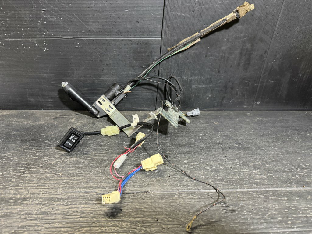Rakuten - ポルテ 150r Gパッケージ 後期(NNP11) 純正 破損無 コーナーポール スイッチ p062001 中古20260413