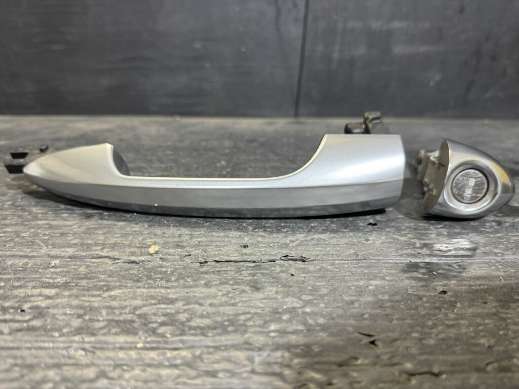 Rakuten - ジュリエッタ 右H (940141 940) 純正 破損無 動作保証 左 アウターハンドル p062025 中古20260414