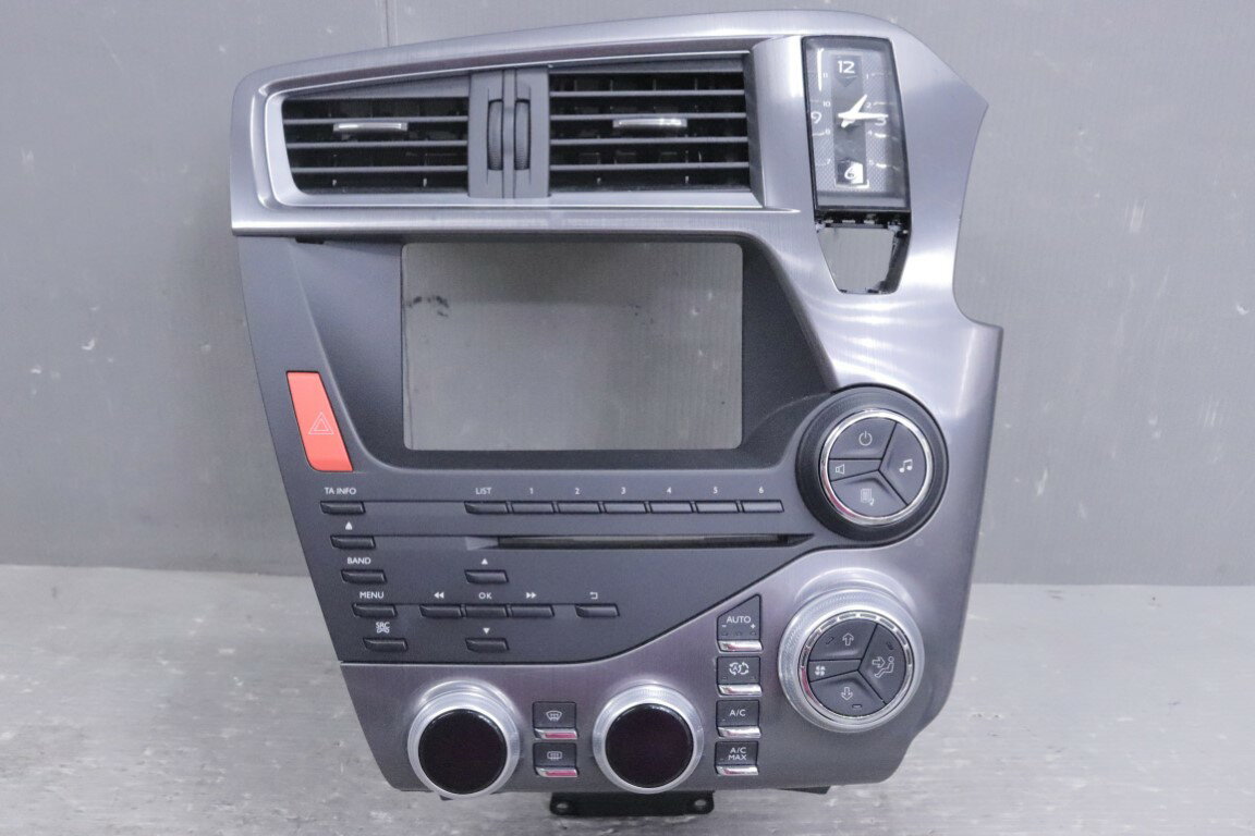 シトロエン DS5 シック 右H(B85F02 B8) 純正 マルチファンクション フロントパネル エアコンスイッチ エアコン吹出口 ハザードボタン付 時計付 破損無 98025135ZD p062061 中古20260416