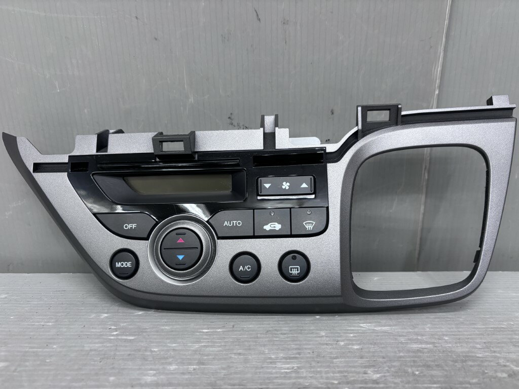 ストリーム RSZ 中期(RN8) 純正 スタンレー エアコンスイッチ シフトパネル 破損無 動作保証 D07JD p062070 中古20260416