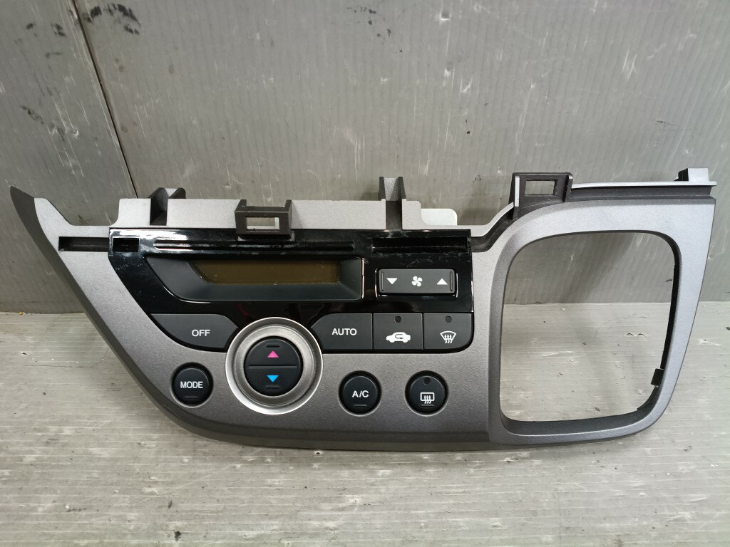 ストリーム RSZ 前期(RN8) 純正 スタンレー シフトパネル エアコンスイッチ付 破損無 動作保証 D07JD p062089 中古20260416