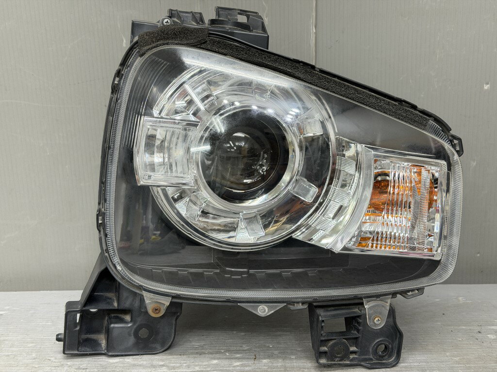 Rakuten - スズキ アルト ターボ RS(HA36S ASRN-A) 純正 スタンレー 破損無 動作保証 右 ヘッドライト HID バラスト キセノン レベ 右ヘッドランプ W2493 p062234 中古20260422