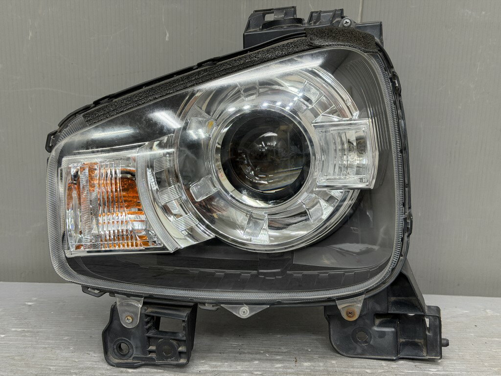 スズキ アルト ターボ RS(HA36S ASRN-A) 純正 スタンレー 左 ヘッドライト HID バラスト キセノン 左ヘッドランプ W2493 p062235 中古20260422