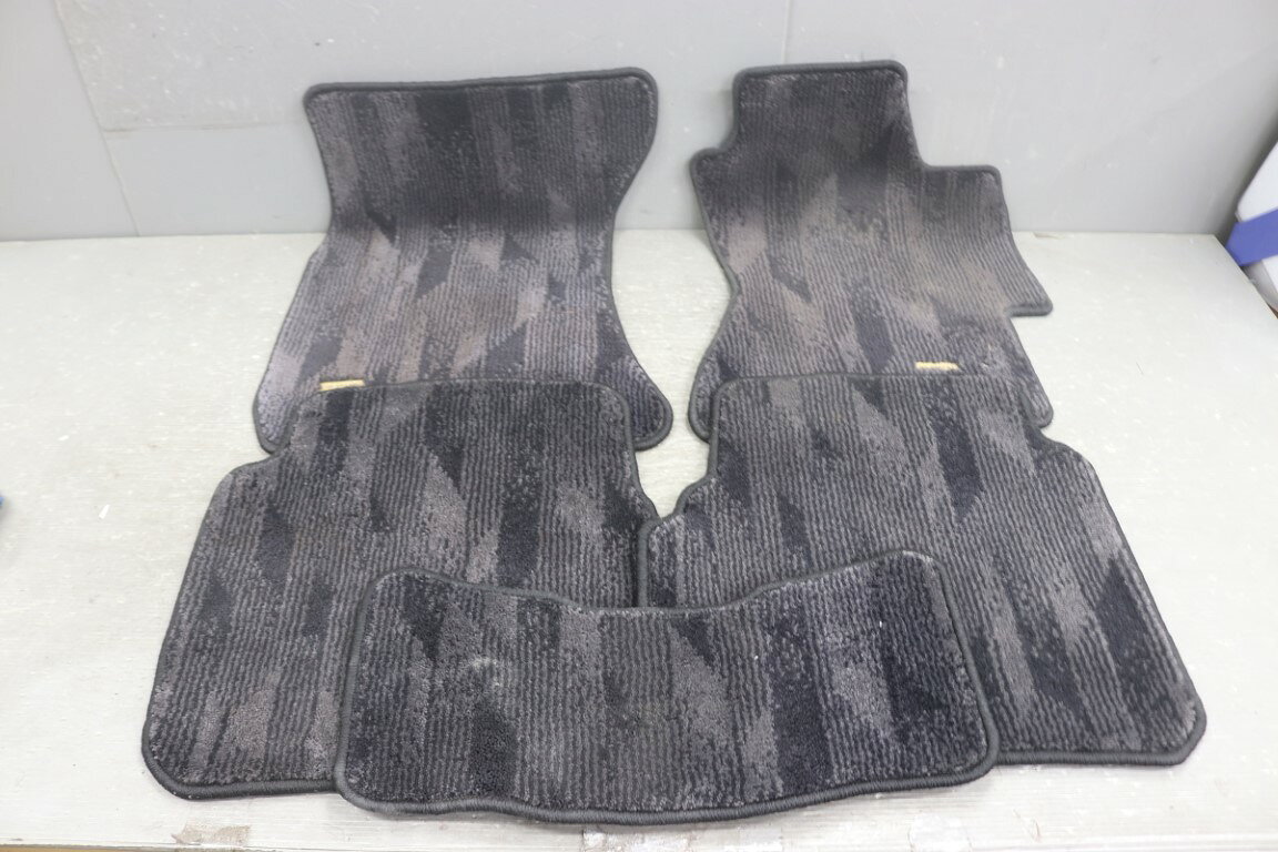 スバル レガシィ アウトバック 2.5i Sスタイル D型 後期(BP9) 純正 破損無 フロアマット 1台分セット p054818 中古20250507