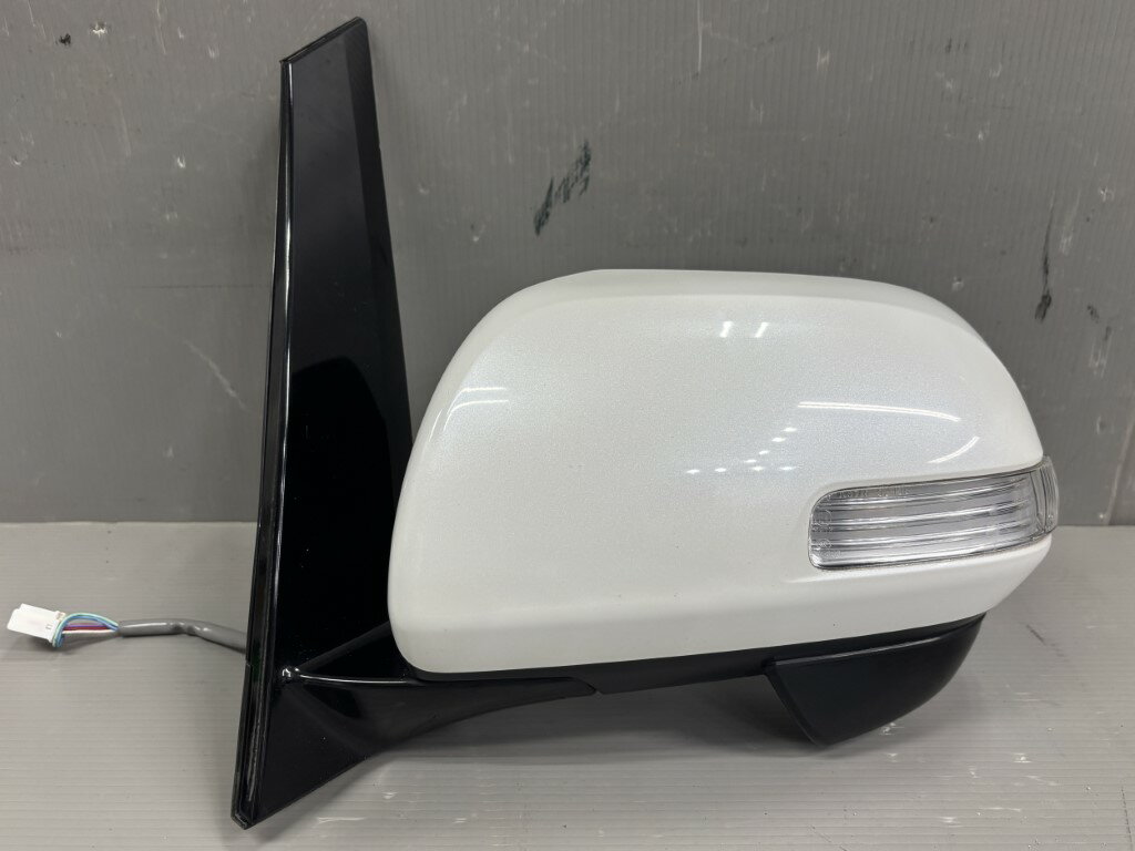 エスティマ アエラス G エディション 前期(ACR50) 純正 破損無 動作保証 左 ドアミラー 電格 7P 7ピン ウィンカー付 070 サイドミラー p055677 中古20250607