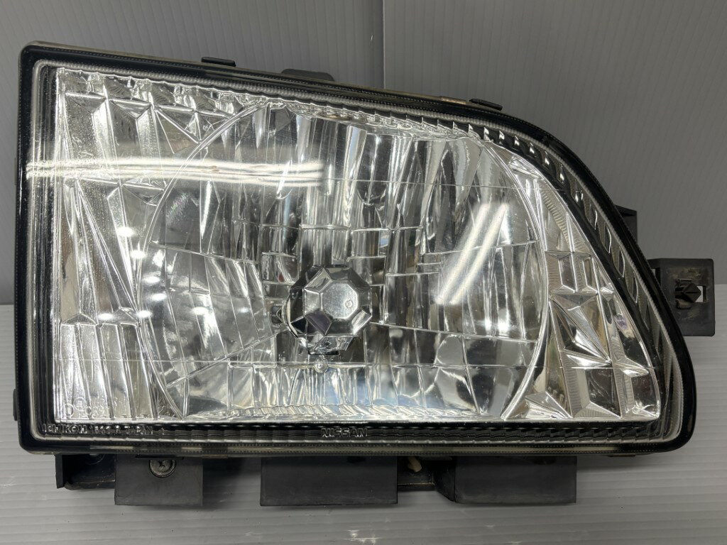 日産 アトラス トラック DX 5MT 後期(H4F23 F23) 純正 イチコー 動作保証 右 ハロゲン ヘッドランプ ヘッドライト 1637 p055757 中古20250612