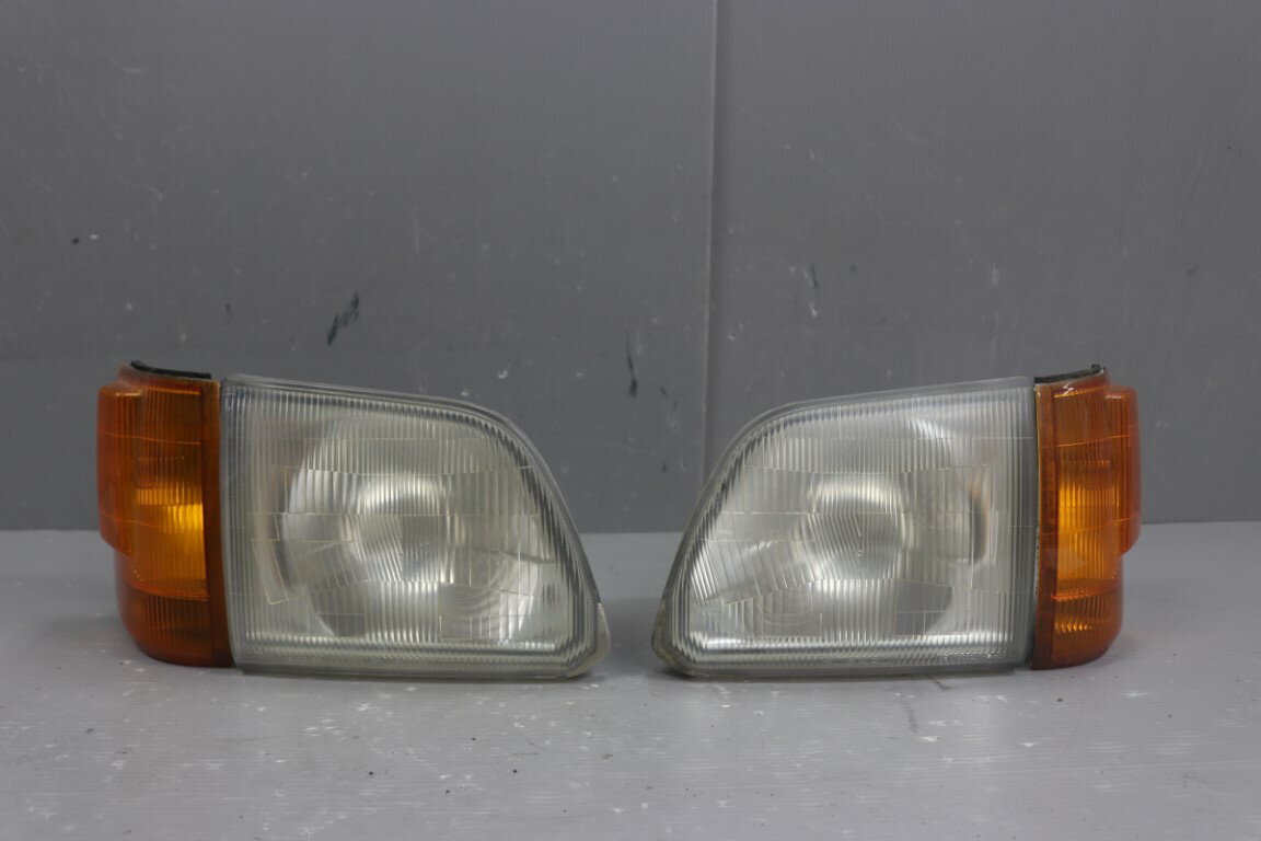 スバル サンバー ディアス バン 5MT B型(TV1 TV1B56A) 純正 破損無 ハロゲン ヘッドライト コーナーランプ 左右セット 4点set ヘッドランプ 0EW10001 p056060 中古20250623