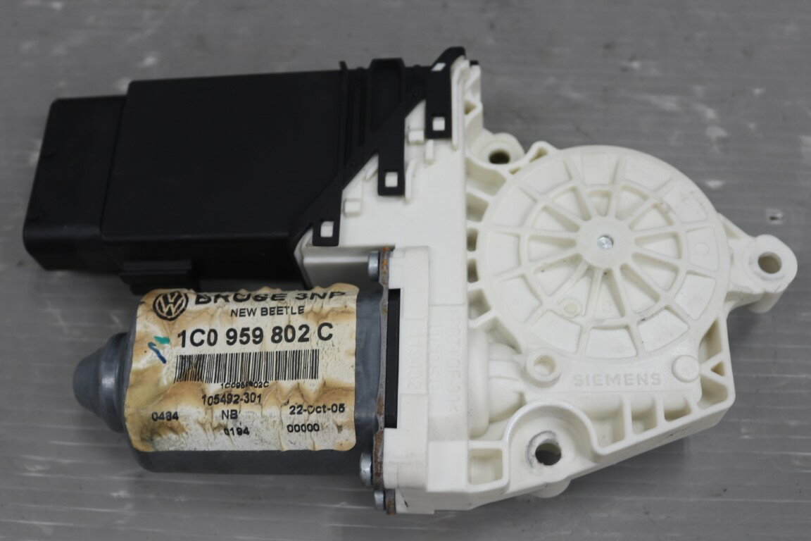 VW ニュービートル 2.0 右H 後期(9C) 純正 破損無 動作保証 左前 レギュレーター パワーウィンドウモーター 左フロント 1C0 959 802 C p056116 中古20250626