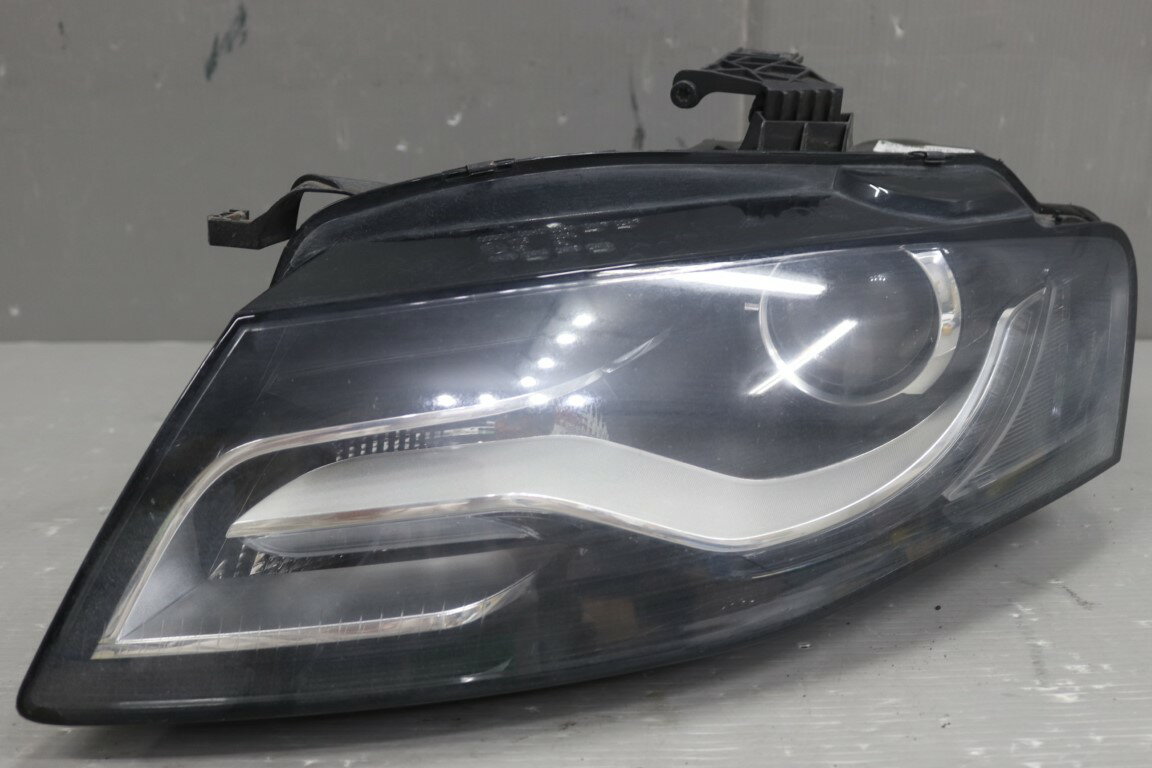 アウディ アバント 2.0 TFSI(8K 8KCDN) 純正 AL 破損無 動作保証 左 HID ヘッドライト バラスト レベ付 キセノン ヘッドランプ 8K0 941 003 Q p056128 中古20250626