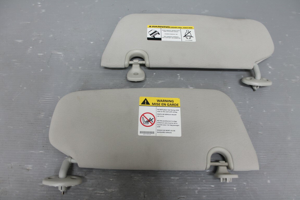 クライスラー ジープ コンパス リミテッド 右H(MK49) 純正 破損無 サンバイザー バニティミラー付 p056164 中古20250626