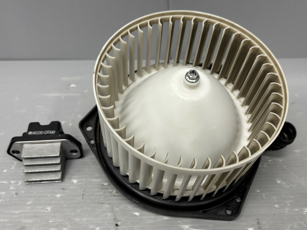 ステップワゴン スパーダ Z i 前期(RK6) 純正 破損無 動作保証 ブロアファンモーター ヒーターモーター レジスター付 p056226 中古20250628