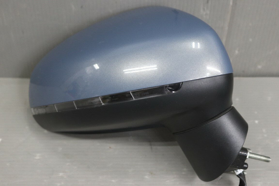 アウディ A1 右H Audi(8XCAX 8X) 純正 破損無 動作保証 右ドアミラー 電格 8P 8ピン ウィンカー ヒーター付 ネイビー系 サイドミラー p056706 中古20250715